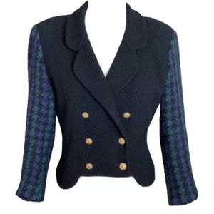✨Vintage CHANEL 90’s Collection Plaid Tweed Wool Cropped Jacket Blazer CC Button